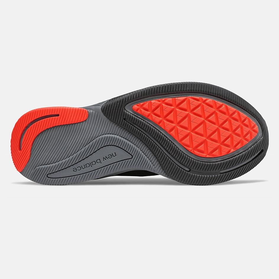 Amazon.com | New Balance Men's FuelCell Rebel V3 Running