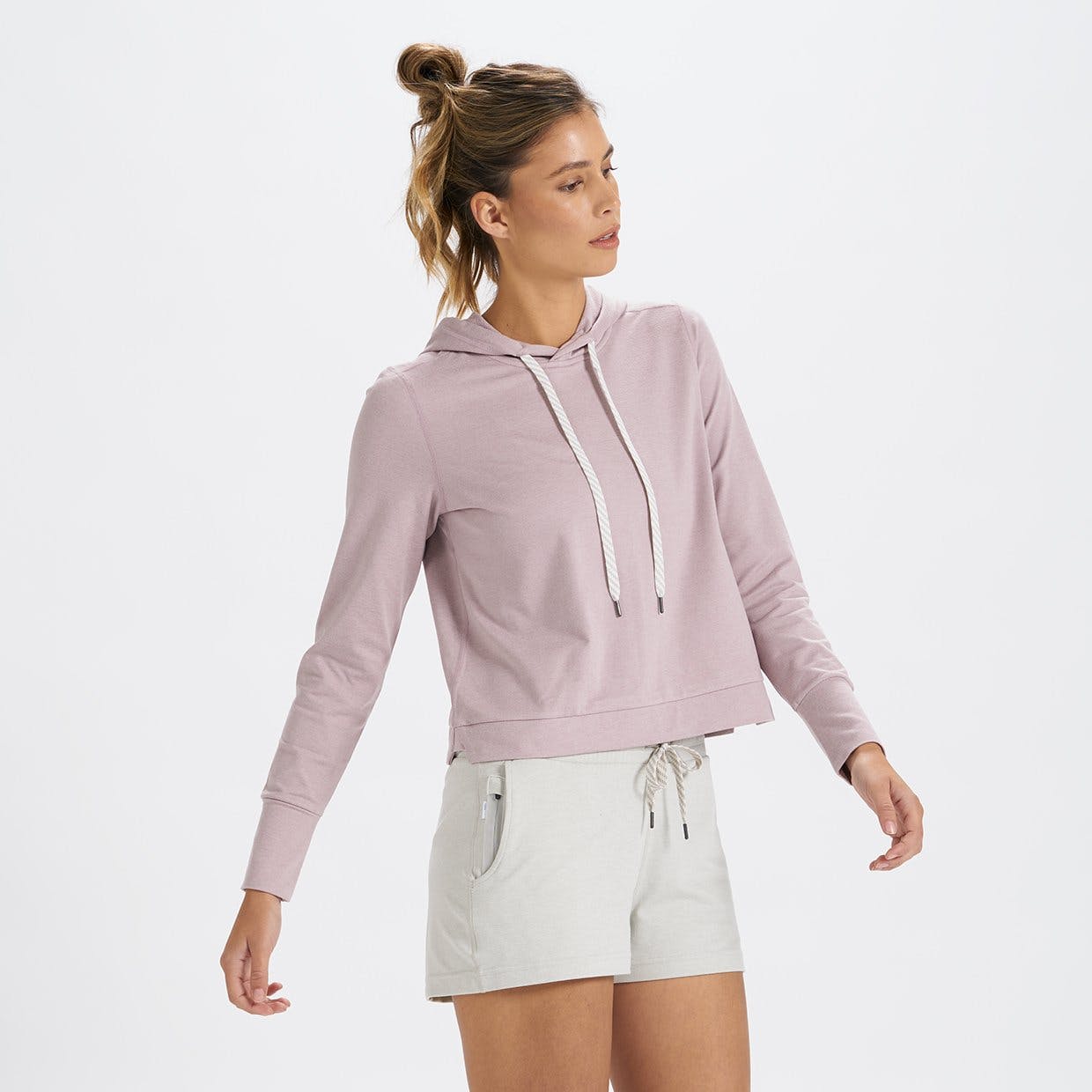 Vuori WOMEN'S HALO ESSENTIAL HOODIE BROWN - Main Image