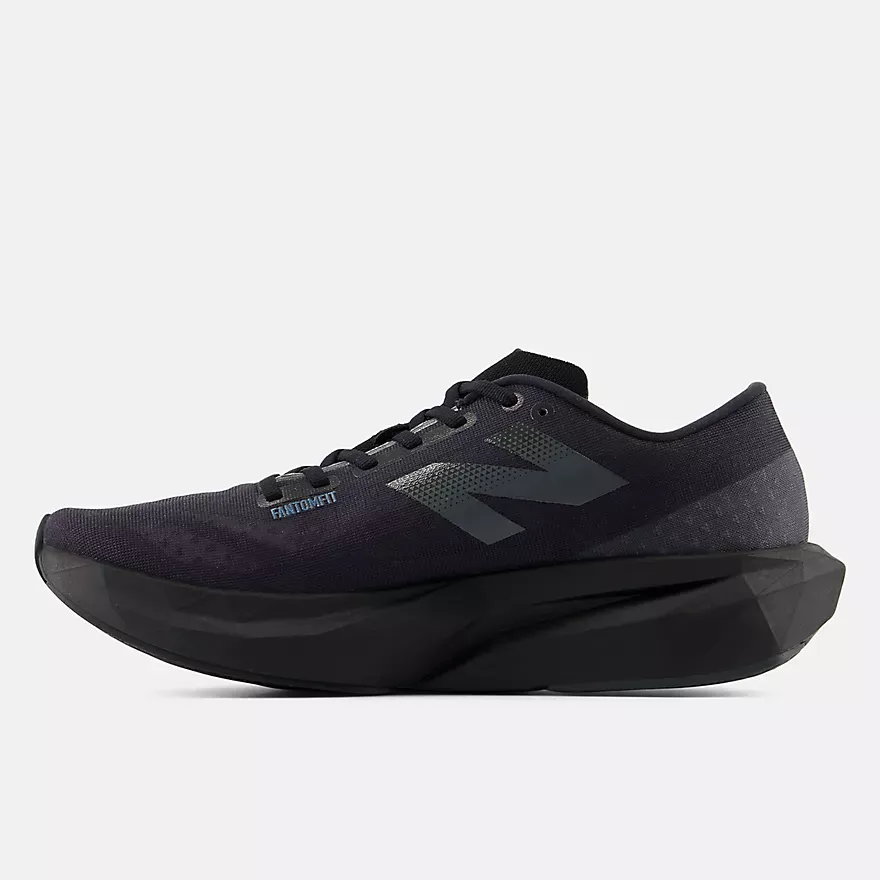 New Balance MEN'S SUPERCOMP TRAINER V3 LB4