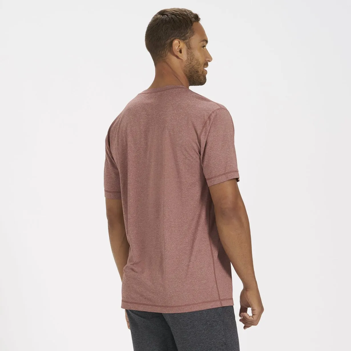 Vuori MEN'S TRADEWIND PERFORMANCE TEE REDCLAY
