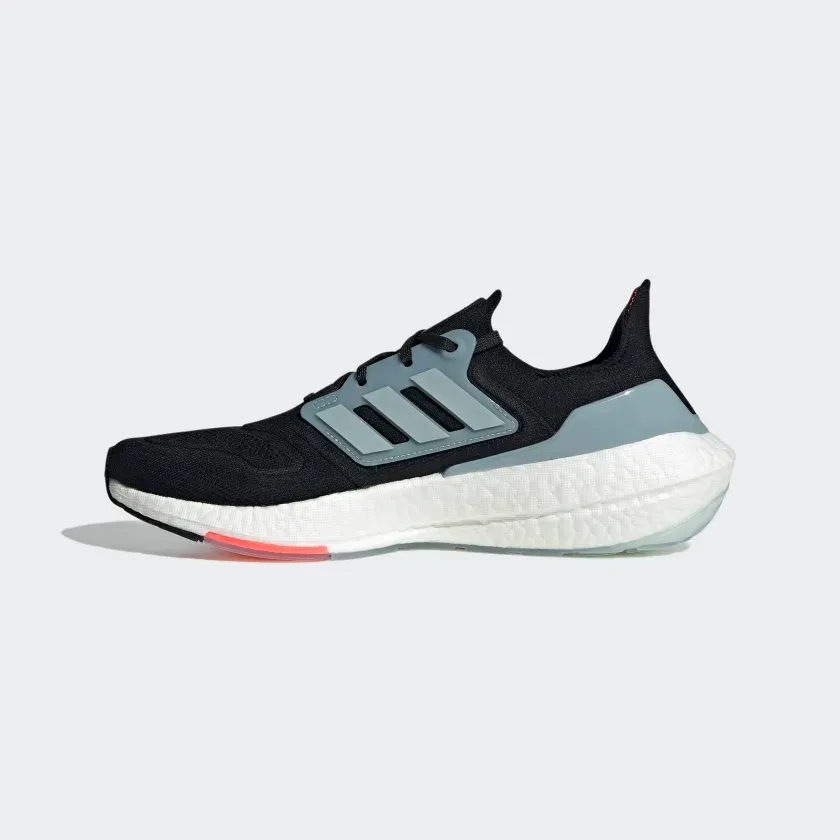 Adidas MEN'S ULTRABOOST 22 CORE BLACK/MAGIC GREY/TURBO Adidas MEN'S ULTRABOOST 22 CORE BLACK/MAGIC GREY/TURBO